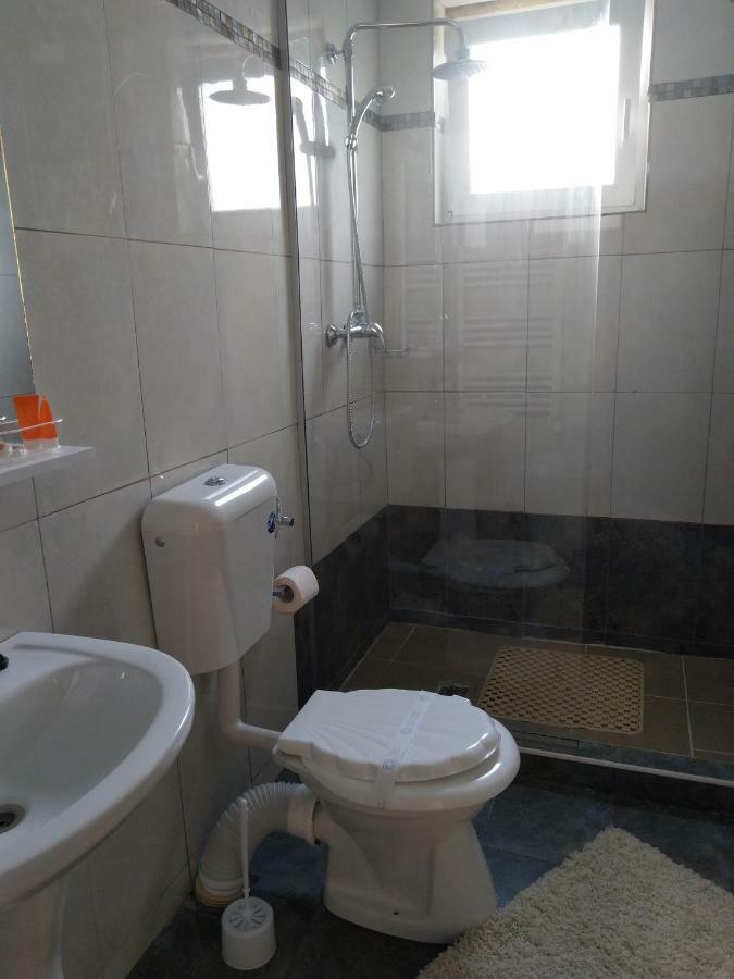 Casa Crina Hotel Байле Уну Май Екстериор снимка